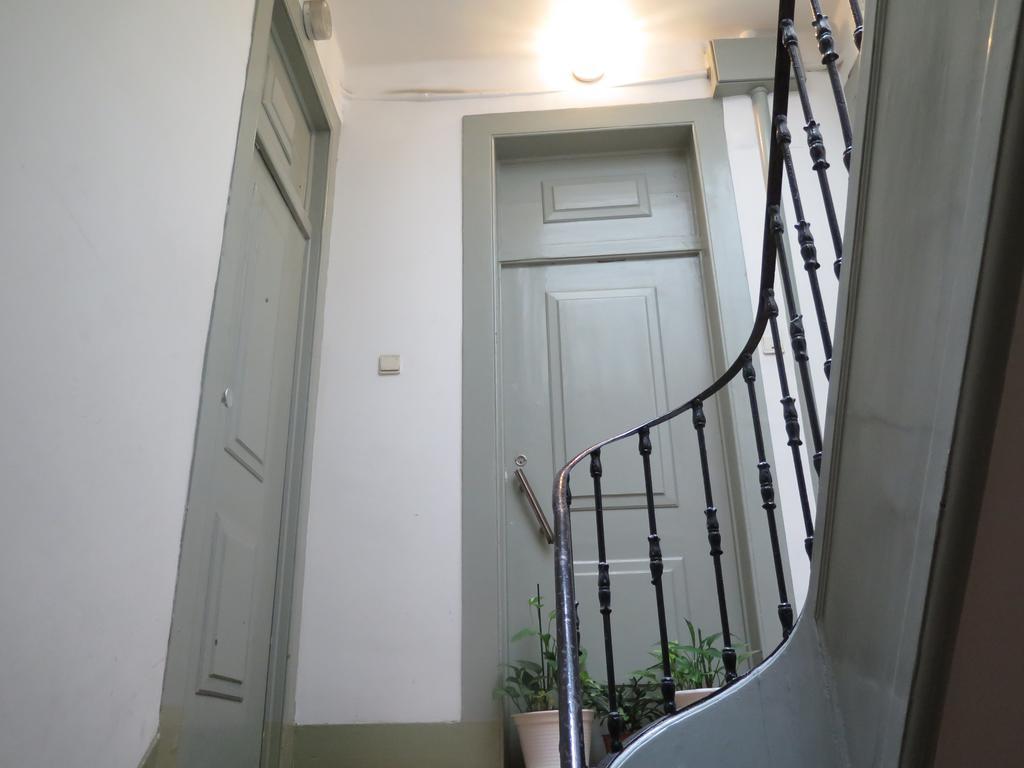 Chiado Bairro Alto, Bright And Newly Renovated 3 Bedroom Apartment, Lisbon Historical Center Luaran gambar
