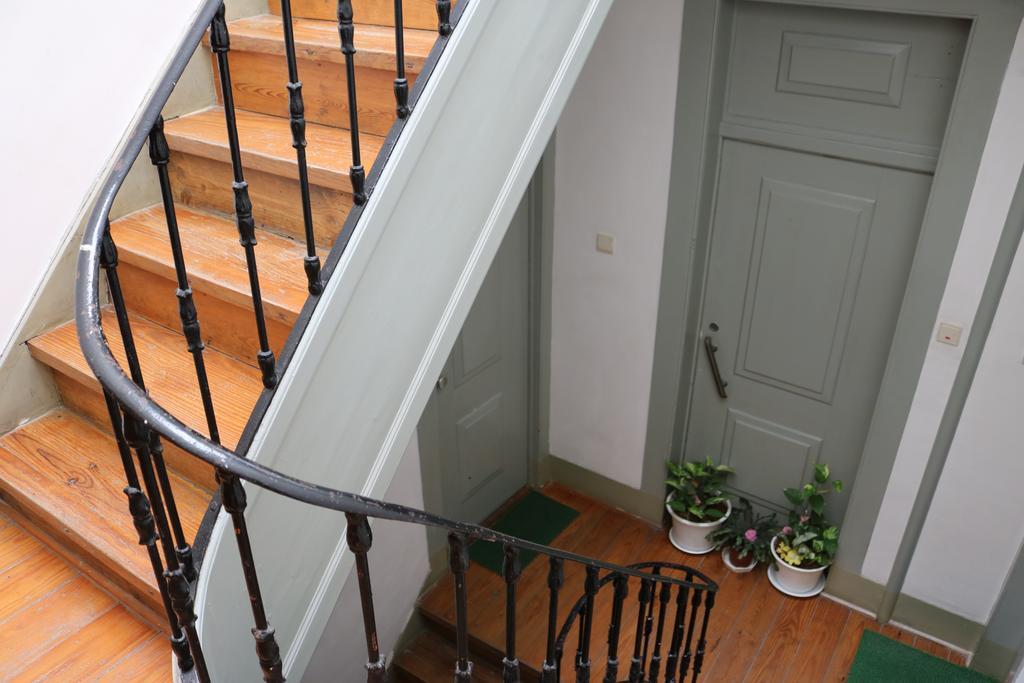 Chiado Bairro Alto, Bright And Newly Renovated 3 Bedroom Apartment, Lisbon Historical Center Luaran gambar