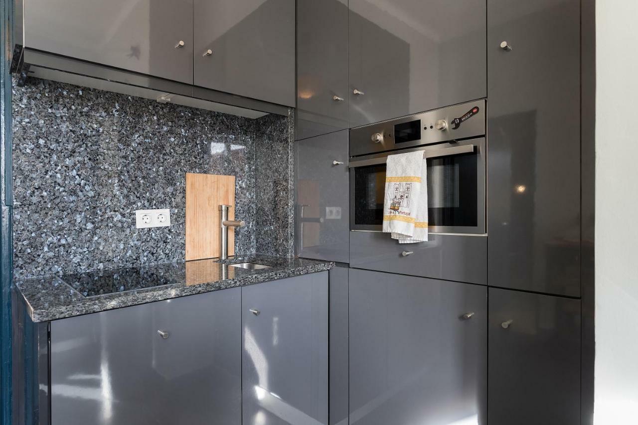 Chiado Bairro Alto, Bright And Newly Renovated 3 Bedroom Apartment, Lisbon Historical Center Luaran gambar